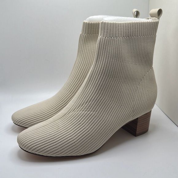 CUSHIONAIRE Women's Stretch bootie +Memory Foam 8.5 IVORY - Picture 3 of 7
